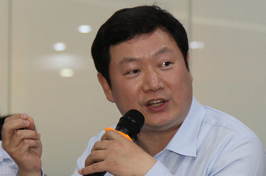 嘉實基金首席策略師、券商業(yè)務(wù)部總經(jīng)理簡斌