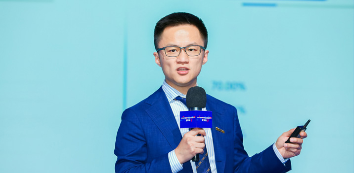 熊赟:企業(yè)要
規(guī)模和效益兩條腿走路