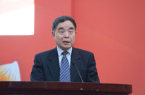 全國人大教科文衛(wèi)委員會(huì)主任委員、清華大學(xué)新聞出版學(xué)院院長柳斌杰致辭