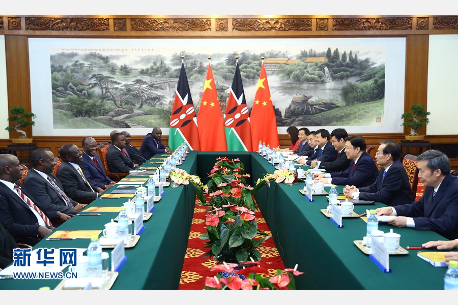 7月6日，國家副主席李源潮在北京會見來華出席生態(tài)文明貴陽國際論壇2016年年會的肯尼亞副總統(tǒng)魯托。 新華社記者 丁海濤 攝