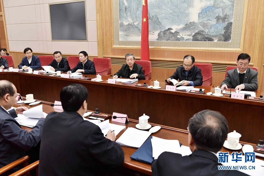 1月20日，國務院農(nóng)民工工作領導小組第五次全體會議在北京召開。中共中央政治局委員、國務院副總理馬凱主持會議并講話。 新華社記者 李濤攝