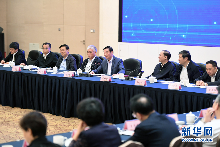 5月11日，中宣部在深圳召開深化文化體制改革座談會(huì)。中共中央政治局委員、中央書記處書記、中宣部部長(zhǎng)劉奇葆出席會(huì)議并講話。 新華社記者張領(lǐng) 攝