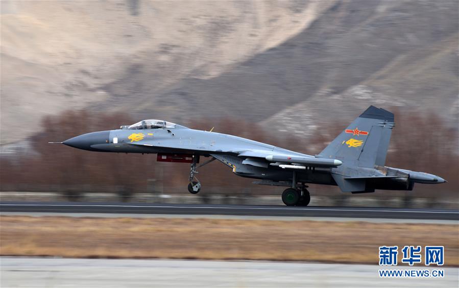 （新華全媒頭條·圖文互動(dòng)）（15）備戰(zhàn)踏上新起點(diǎn)，練兵展現(xiàn)新氣象——2018中國(guó)軍隊(duì)新年開(kāi)訓(xùn)全景大掃描