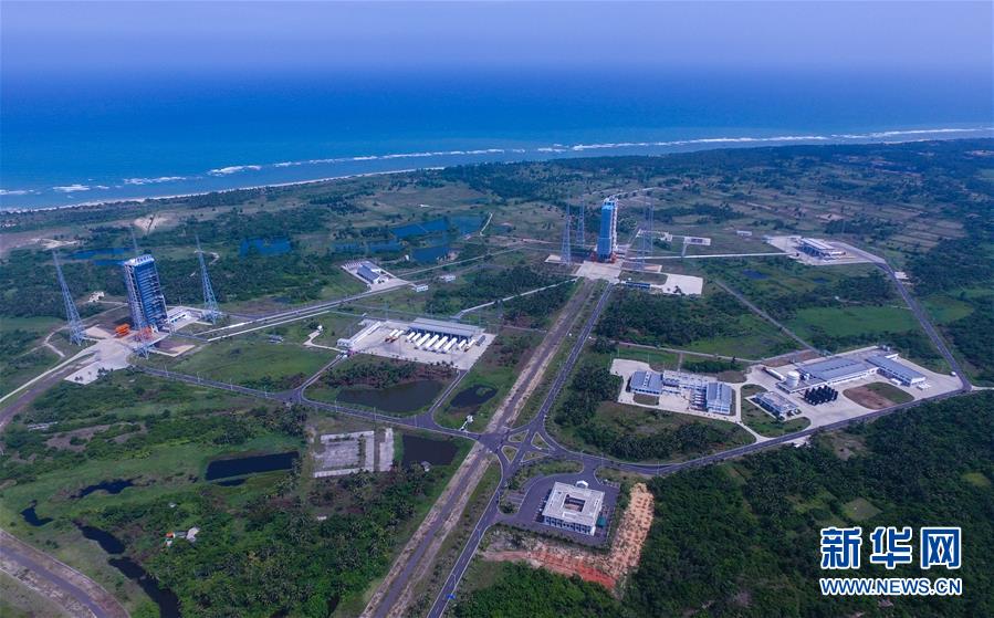 (新華全媒頭條·潮起海之南·圖文互動(dòng))(6)春潮拍岸千帆進(jìn)——海南特區(qū)改革開放30年紀(jì)實(shí)