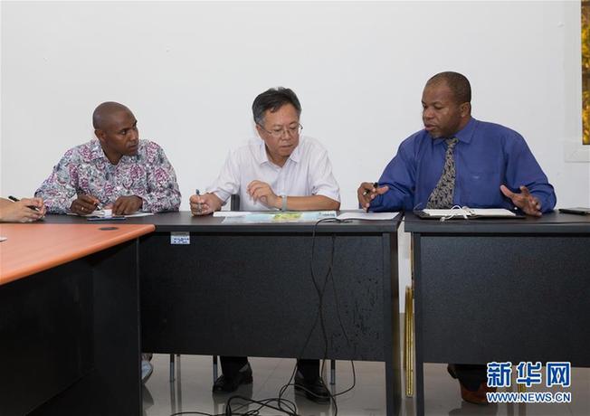 （新華全媒頭條&middot;世界防治瘧疾日&middot;圖文互動）（1）&ldquo;月亮之國&rdquo;的驅(qū)魔人&mdash;&mdash;記非洲抗瘧戰(zhàn)場上的廣東團(tuán)隊(duì)