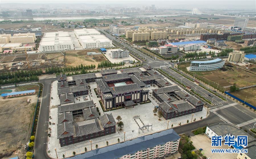 (圖片故事)(1)一個(gè)人和一座博物館