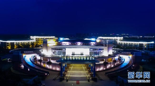 （新華全媒頭條&middot;潮起海之南&middot;圖文互動(dòng)）（10）春潮拍岸千帆進(jìn)&mdash;&mdash;海南特區(qū)改革開(kāi)放30年紀(jì)實(shí)