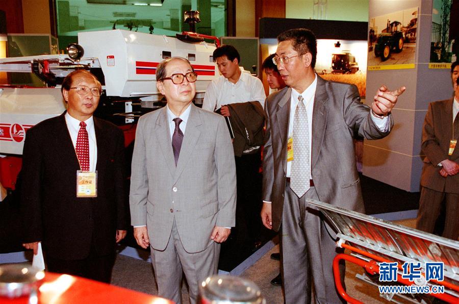 (時(shí)政)(4)孫孚凌同志生平照片