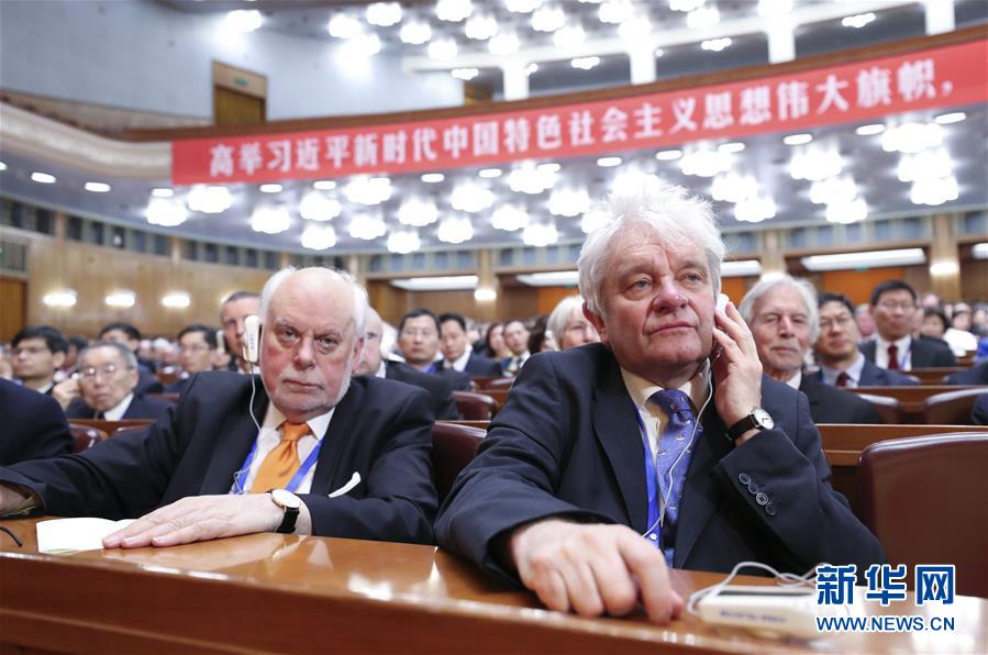 （新華全媒頭條·圖文互動）（3）向著建設(shè)世界科技強(qiáng)國的偉大目標(biāo)奮勇前進(jìn)！——習(xí)近平總書記在兩院院士大會上的重要講話引起熱烈反響之一 