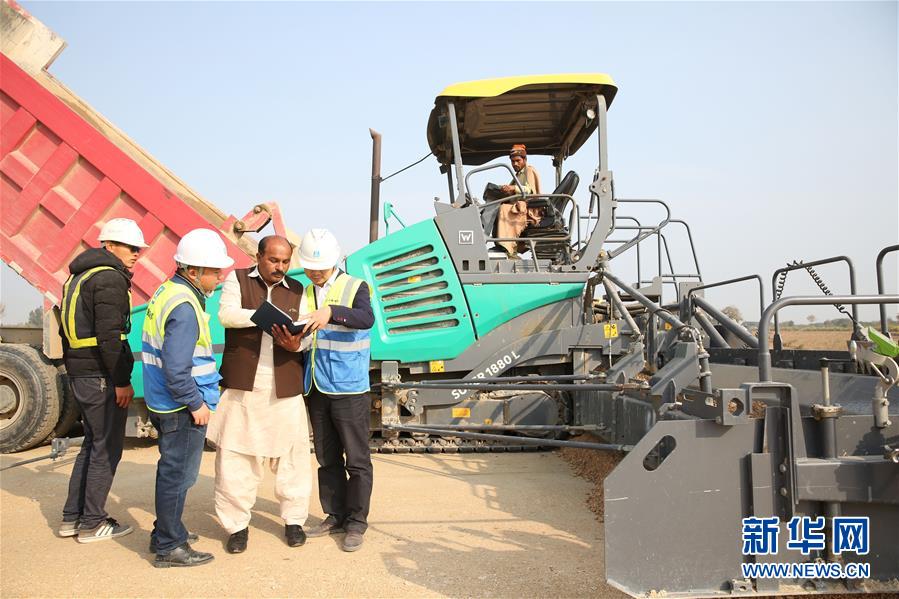 （新華全媒頭條&middot;圖文互動）（4）構(gòu)建命運(yùn)共同體　開啟上合新時(shí)代&mdash;&mdash;習(xí)近平主席推動上合組織發(fā)展五年間