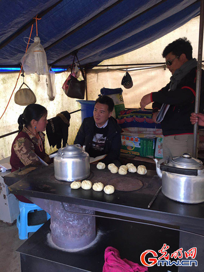 【脫貧攻堅(jiān)在行動(dòng)】打通致富路，牧民笑開(kāi)顏——青海省澤庫(kù)縣“第一書記”張文杰扶貧故事