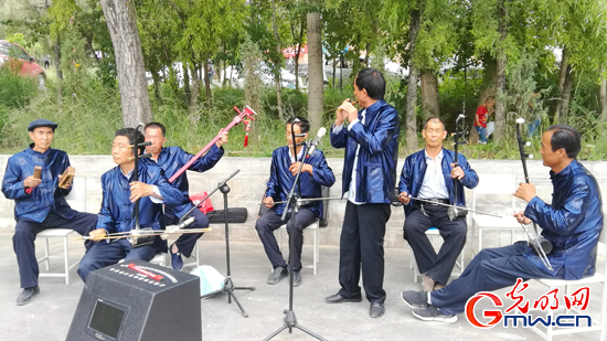 【脫貧攻堅(jiān)在行動(dòng)】全村聯(lián)名信留下好書(shū)記——青海省城上村“第一書(shū)記”劉貴明這三年