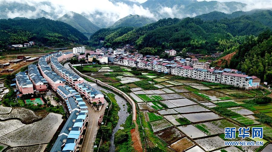 （新華全媒頭條&middot;聚焦鄉(xiāng)村振興戰(zhàn)略規(guī)劃&middot;圖文互動）（3）推進鄉(xiāng)村振興的行動指南&mdash;&mdash;解讀鄉(xiāng)村振興戰(zhàn)略首個五年規(guī)劃亮點