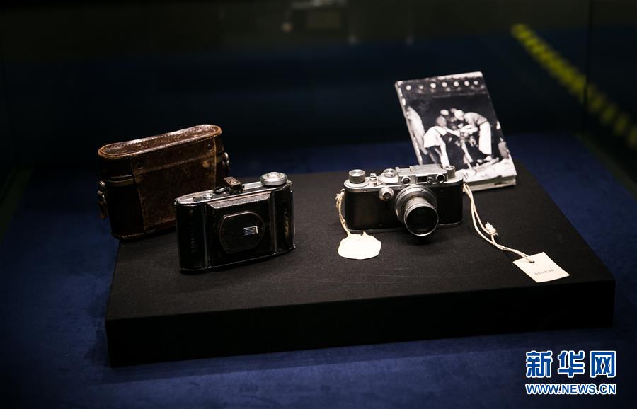 （新華網(wǎng)）（4）&ldquo;國家相冊 致敬歷史&mdash;&mdash;新華社中國照片檔案館典藏展&rdquo;在首都博物館開展