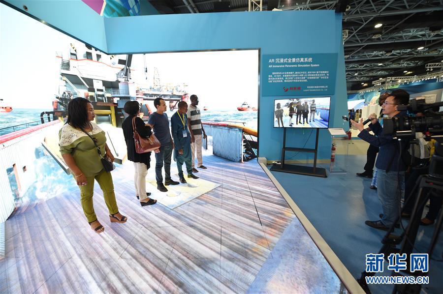 （新華全媒頭條&middot;圖文互動(dòng)）（8）奔跑吧，中關(guān)村！&mdash;&mdash;寫(xiě)在習(xí)近平總書(shū)記率領(lǐng)中央政治局到中關(guān)村集體學(xué)習(xí)5周年之際