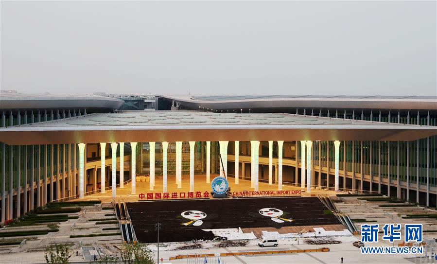 (新華全媒頭條·開(kāi)放篇·圖文互動(dòng))(1)開(kāi)放的大門(mén)只會(huì)越開(kāi)越大——當(dāng)前中國(guó)改革發(fā)展述評(píng)之四