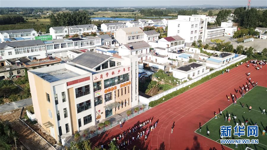 (壯闊東方潮 奮進(jìn)新時(shí)代——慶祝改革開放40年·圖文互動(dòng))(4)“人民的期盼就是改革的動(dòng)力”——“大包干”帶頭人寄語改革