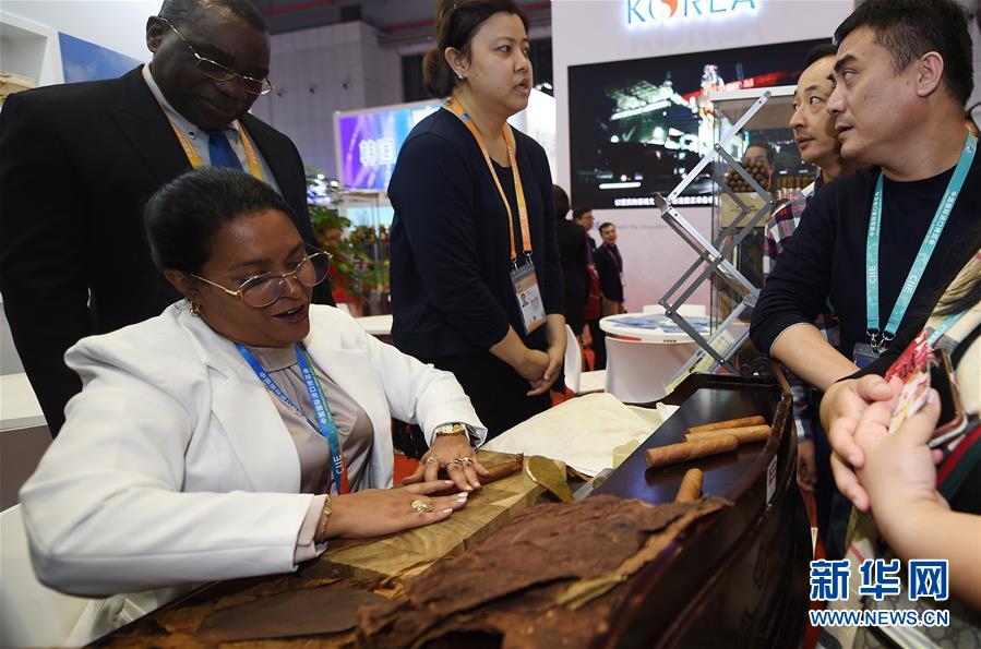 （新華全媒頭條&middot;圖文互動）（8）共享中國機遇 共創(chuàng)美好未來&mdash;&mdash;聆聽首屆中國國際進口博覽會上的開放發(fā)展奏鳴曲  