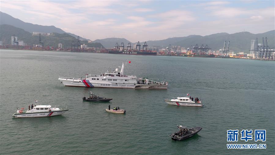 (新時(shí)代國(guó)門(mén)行·圖文互動(dòng))(3)深圳:“拓荒牛”犁出“美麗春天”