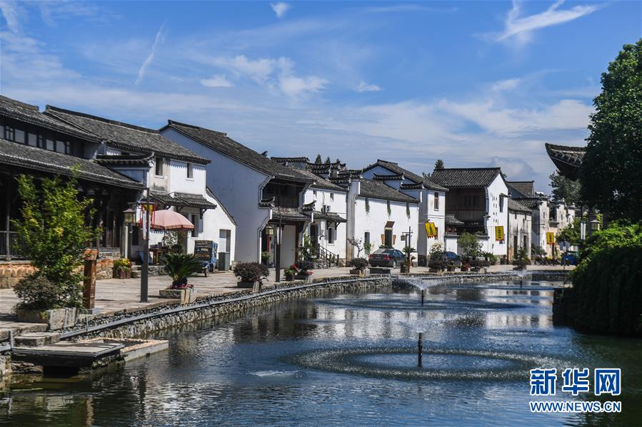 (在習(xí)近平新時代中國特色社會主義思想指引下·慶祝改革開放40周年)(新華全媒頭條·圖文互動)(6)在改革開放大潮中砥礪奮進(jìn)——新時代踐行新發(fā)展理念紀(jì)行