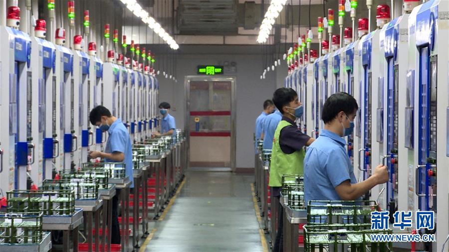 （慶祝改革開放40周年基層行&middot;鄉(xiāng)鎮(zhèn)篇&middot;圖文互動(dòng)）（2）東莞長安鎮(zhèn)：田塘里&ldquo;飛&rdquo;出的智能&ldquo;機(jī)&rdquo;地 