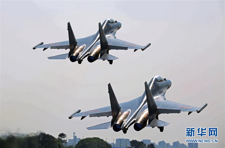（新華全媒頭條·圖文互動）（5）戰(zhàn)鷹，為祖國奮飛——記空軍航空兵某旅旅長、特級飛行員郝井文