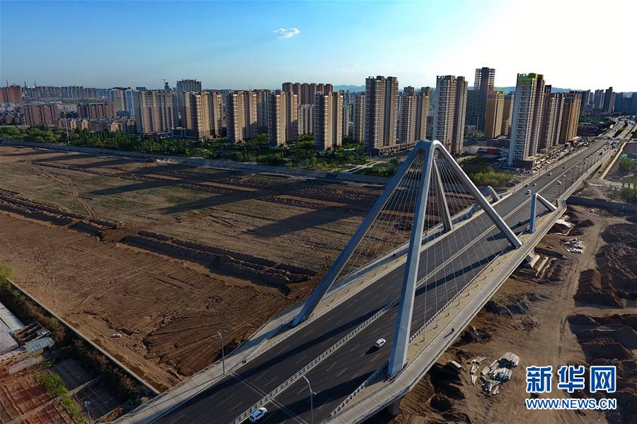 （在習(xí)近平新時(shí)代中國(guó)特色社會(huì)主義思想指引下&mdash;&mdash;新時(shí)代新作為新篇章&middot;圖文互動(dòng)）（3）煤都之藍(lán) 大同大不同