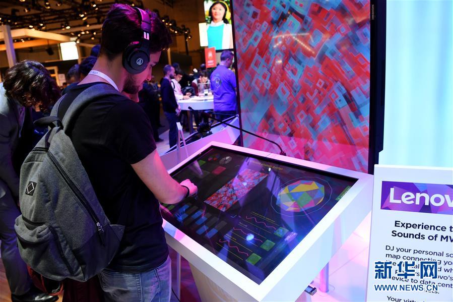 （新華全媒頭條&middot;迎接兩會&middot;經濟特稿&middot;圖文互動）（3）堅定信心 搶抓機遇勇爭先&mdash;&mdash;迎接全國兩會中國經濟系列述評之一