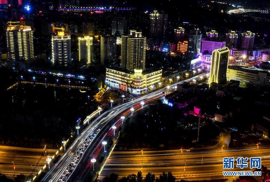 （兩會(huì)前夕看落實(shí)&middot;圖文互動(dòng)）（1）牢記囑托增進(jìn)民族團(tuán)結(jié) 凝心聚力建設(shè)美麗新疆&mdash;&mdash;新疆落實(shí)習(xí)近平總書(shū)記全國(guó)兩會(huì)重要講話(huà)精神紀(jì)實(shí)