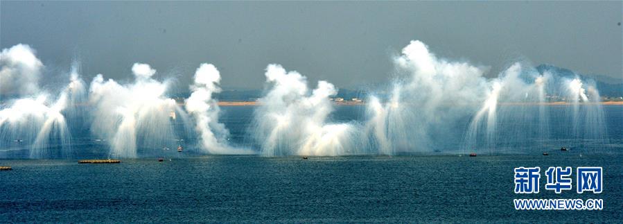 （新華全媒頭條&middot;人民海軍70年&middot;圖文互動(dòng)）（10）向海圖強(qiáng)春潮涌&mdash;&mdash;黨中央、中央軍委和習(xí)主席關(guān)心人民海軍建設(shè)發(fā)展紀(jì)實(shí)