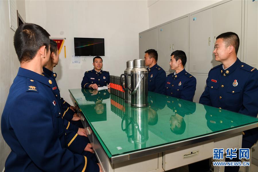 （壯麗70年&middot;奮斗新時(shí)代&middot;圖文互動）（13）林海孤島唱響冰與火之歌&mdash;&mdash;記內(nèi)蒙古森林消防總隊(duì)大興安嶺支隊(duì)奇乾中隊(duì)