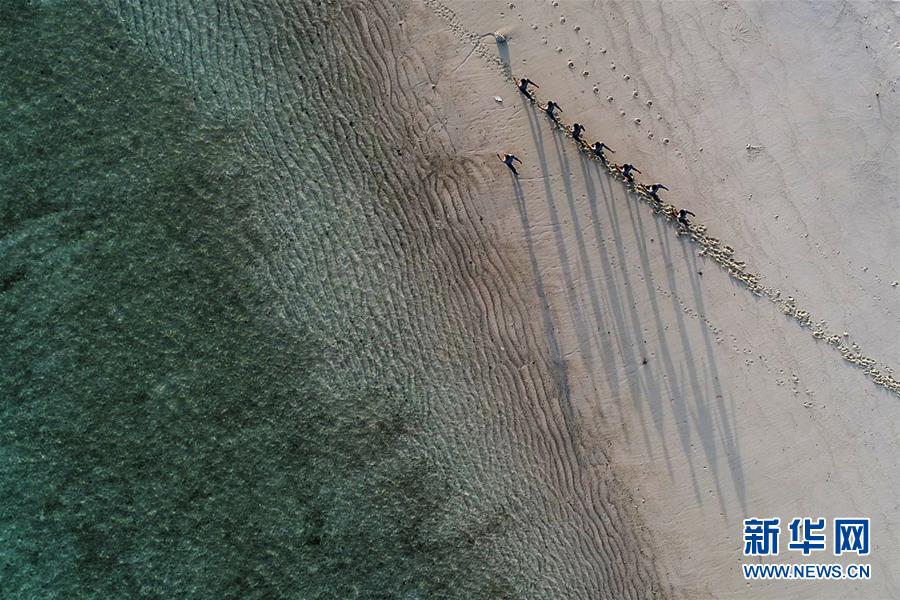 （壯麗70年&middot;奮斗新時代&middot;新華全媒頭條&middot;圖文互動）（3）&ldquo;你在我的航程上，我在你的視線里&rdquo;&mdash;&mdash;走進海軍西沙中建島官兵的五彩世界