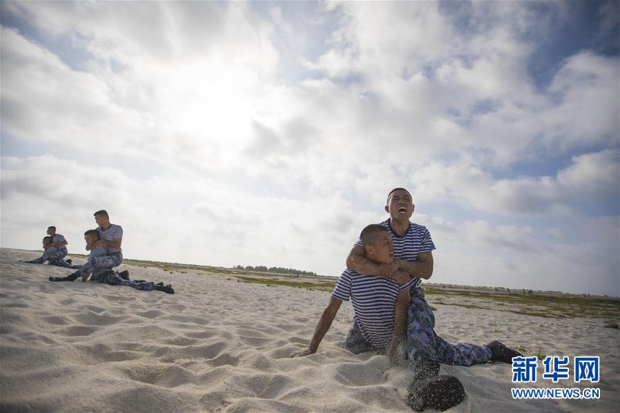 （壯麗70年&middot;奮斗新時代&middot;新華全媒頭條&middot;圖文互動）（5）&ldquo;你在我的航程上，我在你的視線里&rdquo;&mdash;&mdash;走進海軍西沙中建島官兵的五彩世界