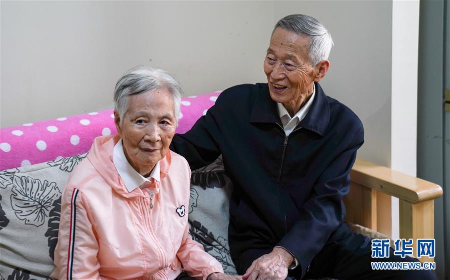 （新華全媒頭條&middot;時(shí)代先鋒&middot;圖文互動(dòng)）（9）傳奇的英雄 無悔的忠誠&mdash;&mdash;記刑偵痕跡檢驗(yàn)專家崔道植