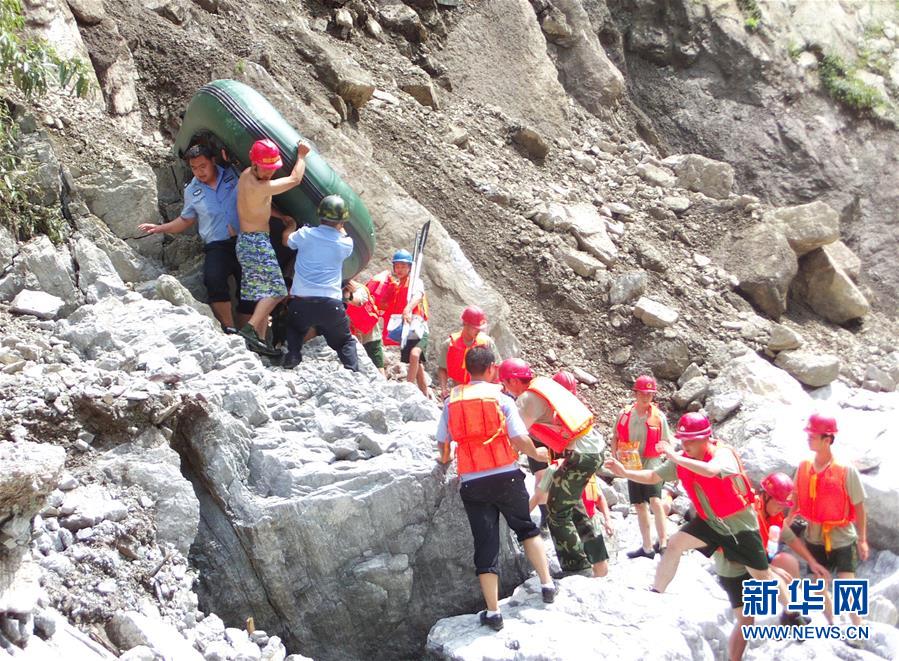 （時(shí)代先鋒&middot;圖文互動(dòng)）（2）為人民&ldquo;逆行&rdquo;的人&mdash;&mdash;追記退役軍人、青年禁毒民警韓順軍