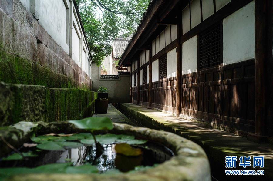 (壯麗70年·奮斗新時(shí)代——記者再走長征路·圖文互動)(6)一塊懷表的革命傳承:給王良將軍的一封信