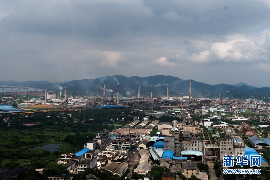 (在習近平新時代中國特色社會主義思想指引下——新時代新作為新篇章·圖文互動)(1)清水塘的“映照”:從“中國魯爾區(qū)”到“中國動力谷”