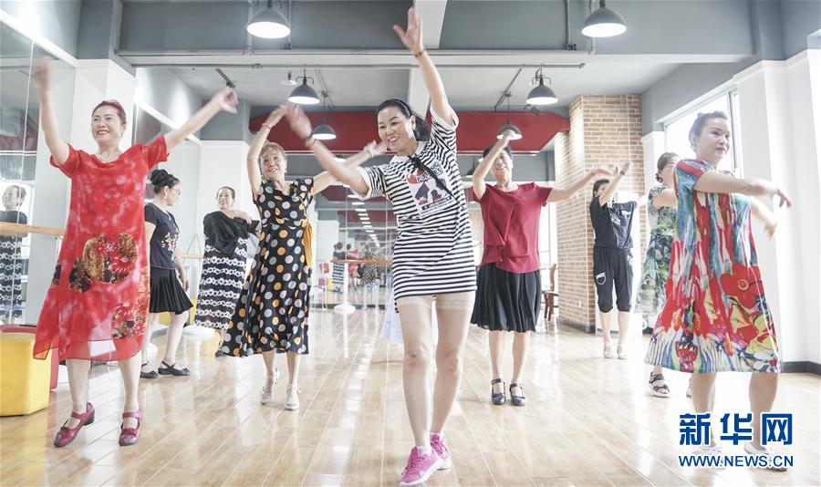 （習(xí)近平的民生關(guān)切事&middot;圖文互動(dòng)）（5）為了夢(mèng)圓安居，創(chuàng)造幸福生活&mdash;&mdash;習(xí)近平總書記牽掛的民生事之&ldquo;住有所居&rdquo;篇