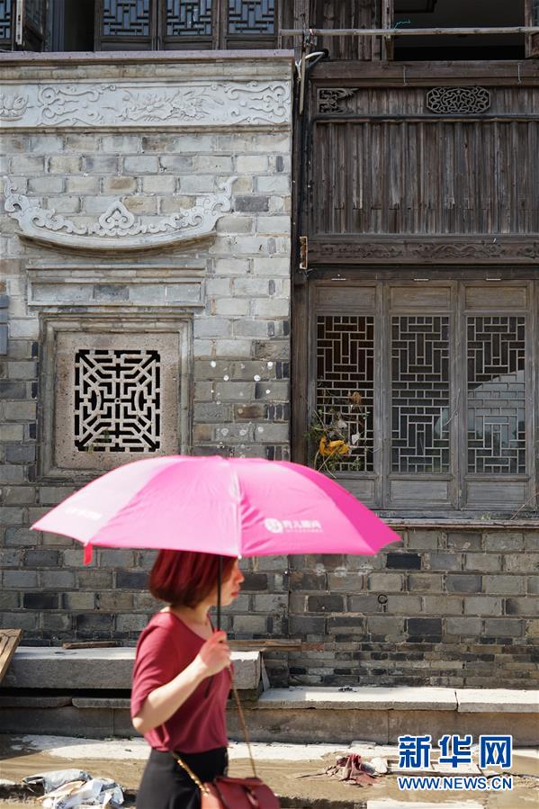 （關(guān)注“利奇馬”·圖文互動）（1）古城洪災(zāi) 八方馳援——洪水災(zāi)害下的浙江臨?，F(xiàn)場目擊