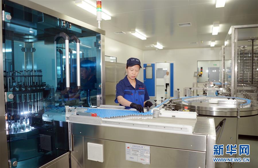 （在習(xí)近平新時(shí)代中國特色社會主義思想指引下&mdash;&mdash;新時(shí)代新作為新篇章&middot;總書記關(guān)心的百姓身邊事&middot;圖文互動(dòng)）（2）&ldquo;一粒藥&rdquo;的重量