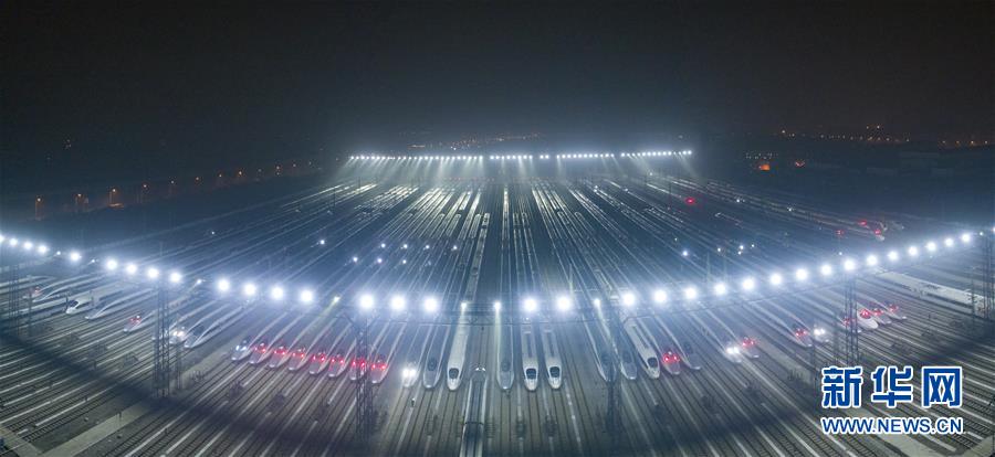 （壯麗70年&middot;奮斗新時(shí)代&mdash;&mdash;共和國(guó)發(fā)展成就巡禮）（1）人暢其行、貨暢其流&mdash;&mdash;共和國(guó)交通運(yùn)輸業(yè)發(fā)展成就巡禮