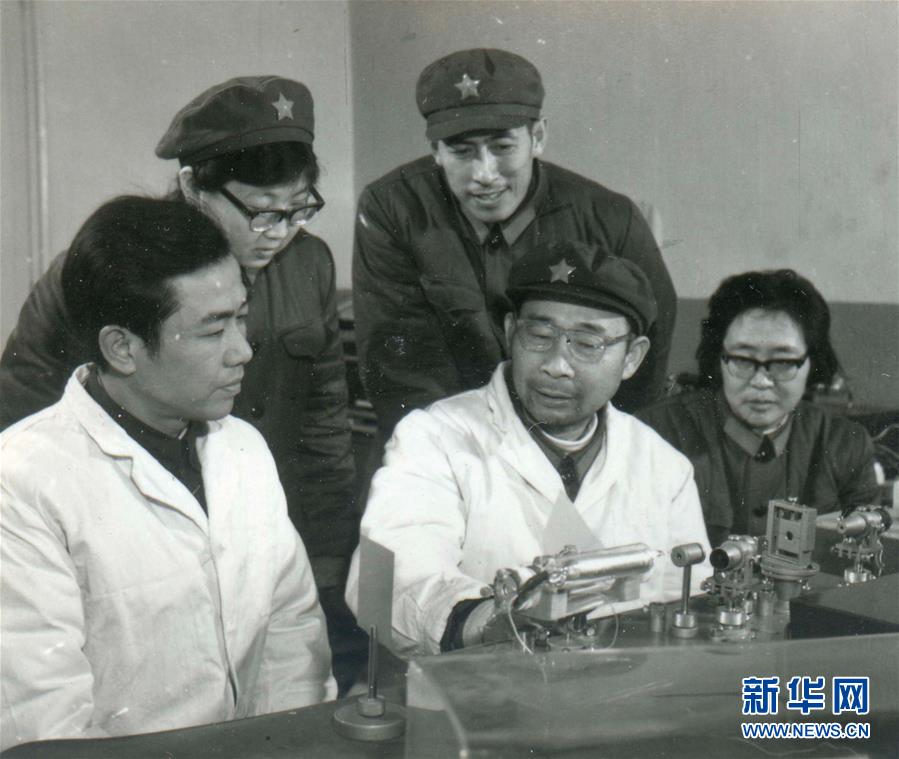 （愛國情 奮斗者&middot;圖文互動）（1）永不停轉(zhuǎn)的&ldquo;陀螺&rdquo;&mdash;&mdash;追記中國工程院院士、國防科技大學(xué)教授高伯龍