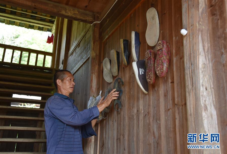 （愛(ài)國(guó)情 奮斗者&middot;圖文互動(dòng)）（4）貴州印江高石坎護(hù)林隊(duì)：半輩子，以林場(chǎng)為家