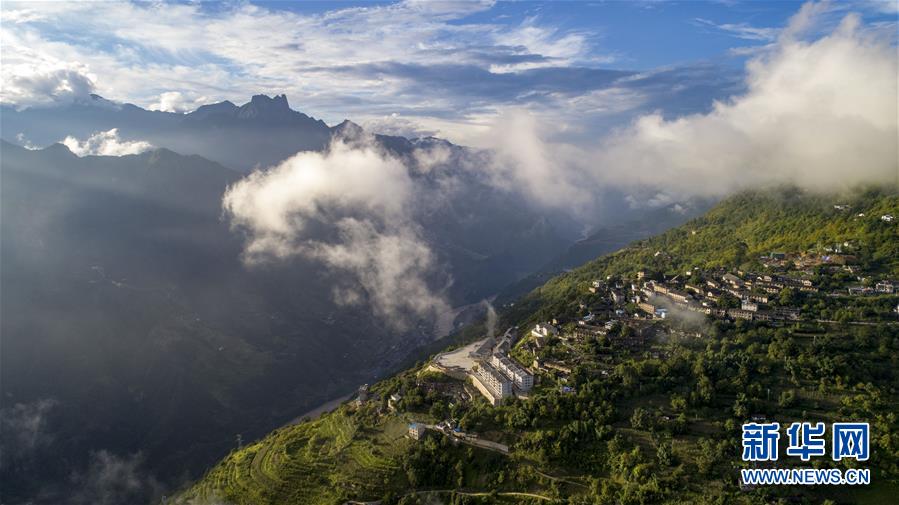 (新華全媒頭條·決戰(zhàn)決勝脫貧攻堅·圖文互動)(1)為了人與自然和諧共生——云南“三江并流”地區(qū)決戰(zhàn)精準脫貧的“生態(tài)畫卷”