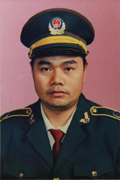 （為了民族復(fù)興&middot;英雄烈士譜&middot;圖文互動(dòng)）經(jīng)濟(jì)建設(shè)的保護(hù)神：楊啟泉