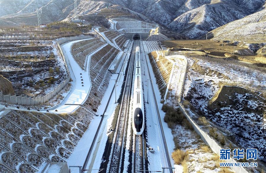 （新華全媒頭條&middot;圖文互動(dòng)）（12）百年跨越，逐夢(mèng)京張&mdash;&mdash;寫在京張高鐵開通暨中國(guó)高鐵突破3.5萬公里之際