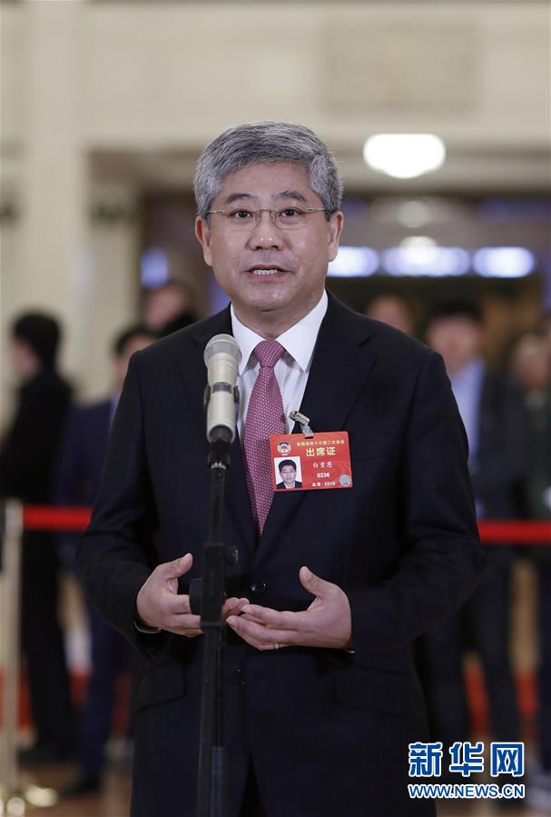 （兩會(huì)&middot;面對(duì)面&middot;XHDW）（2）全國(guó)政協(xié)委員接受采訪