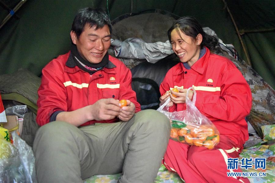 （新春走基層&middot;圖文互動）（7）寒冬里，&ldquo;沙漠玫瑰&rdquo;猶自綻放