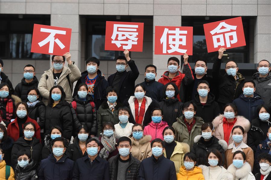 (在習(xí)近平新時代中國特色社會主義思想指引下——新時代新作為新篇章·習(xí)近平總書記關(guān)切事·圖文互動)(1)鑄成防疫“鐵軍”——基層防疫“硬核”故事