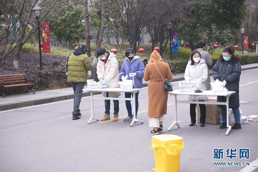 (來自經(jīng)濟(jì)前沿的故事·企業(yè)復(fù)工復(fù)產(chǎn)·圖文互動(dòng))(2)“開門紅包”變“消毒迎門”——長(zhǎng)沙高新區(qū)一家企業(yè)復(fù)工的“拼勁”